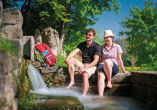 Erfrischende Pause am Blaubrunnen