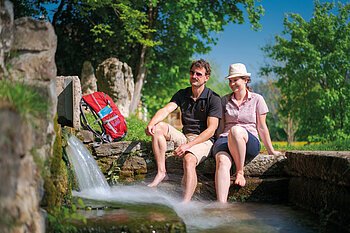 Erfrischende Pause am Blaubrunnen